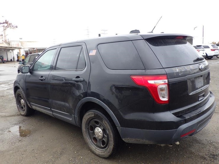 2014-ford-explorer-image-4