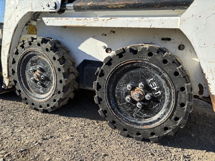 2021-bobcat-s70-image-15