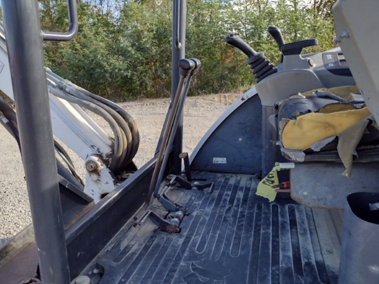 bobcat-329g-image-11