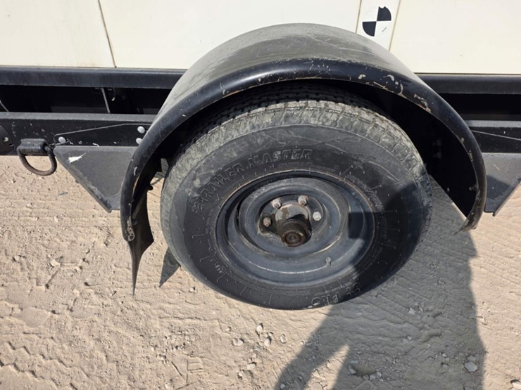 2015-caterpillar-xq30-image-10