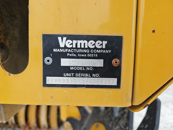 #203873-•-vermeer-505m-baler-image-5