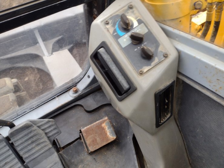 komatsu-pc128uu-2-image-7