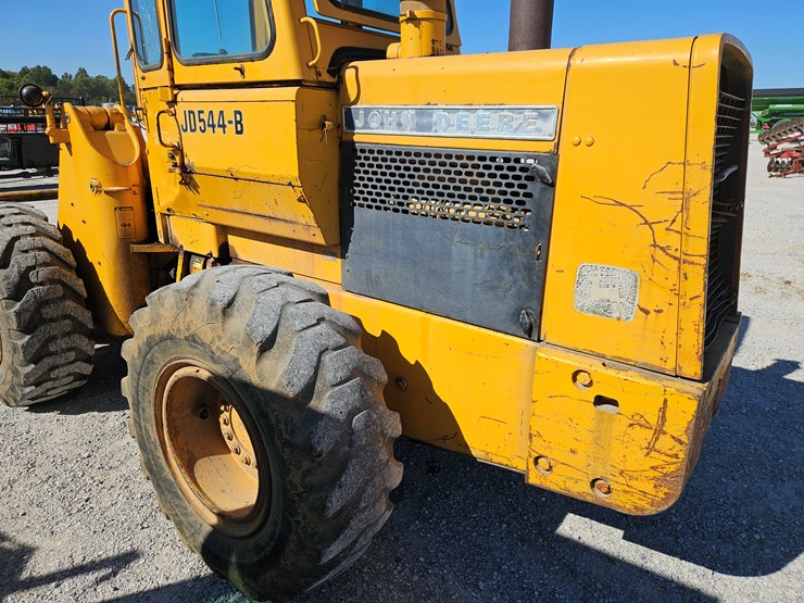 deere-544b-image-13