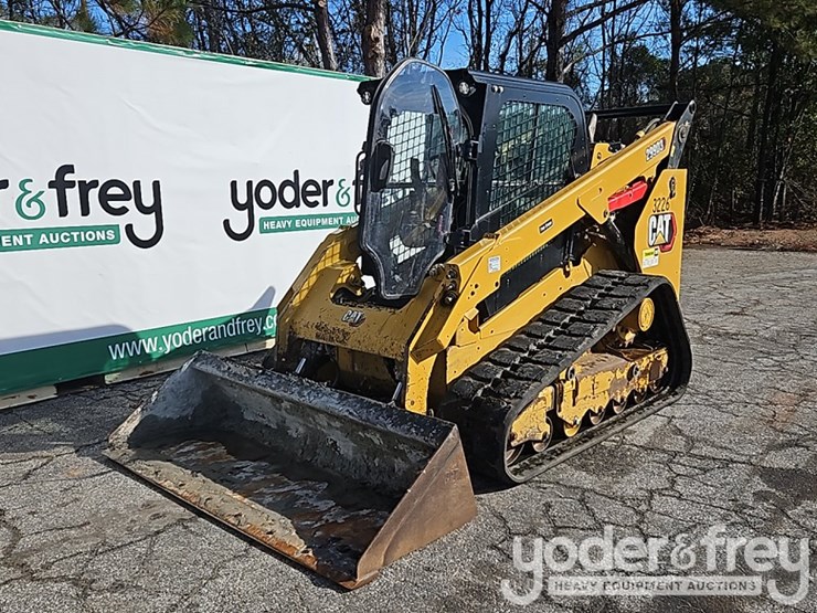 2021-caterpillar-299d3-image-2