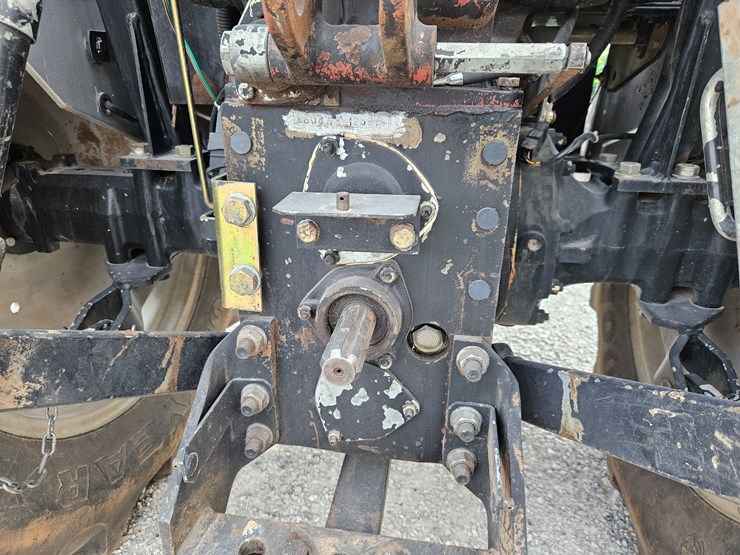 #203585-•-white-6045-tractor-image-8