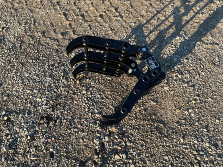 wood-grabber-for-mini-excavator-image-1