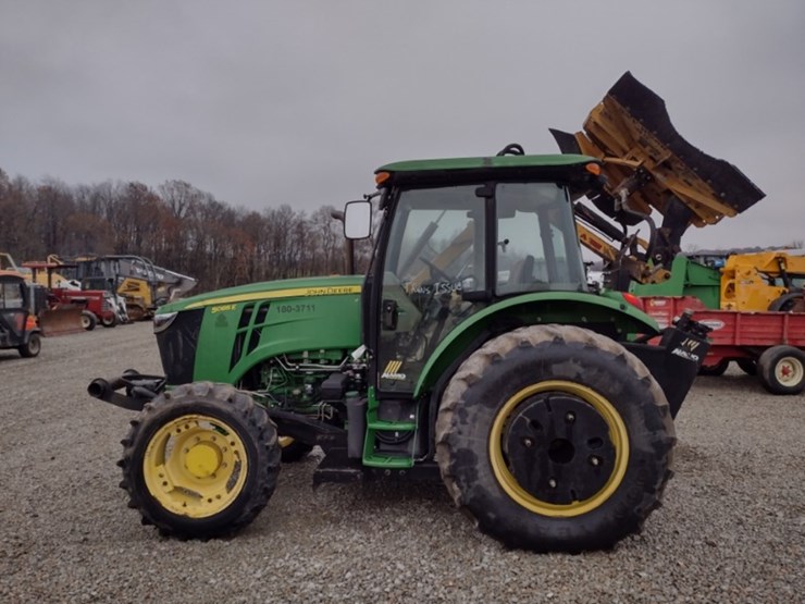 john-deere-5085e-image-1