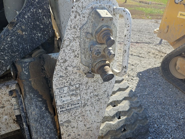 2020-bobcat-t870-image-7