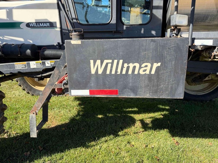 willmar-8400-sprayer-image-12