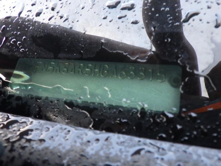 2017-ford-explorer-image-15