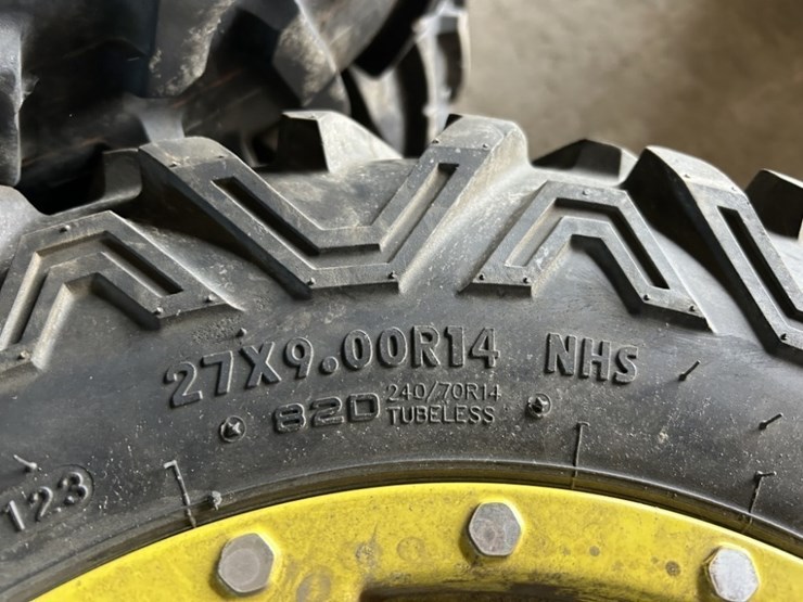 john-deere-gator-image-3