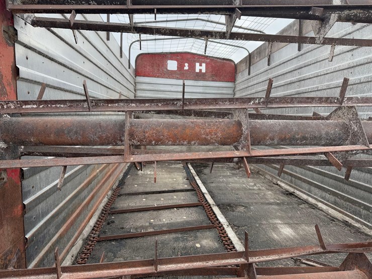 15’-h&s-tandem-forage-wagon-image-12