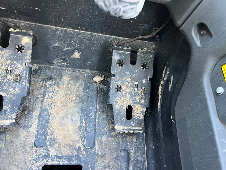 2023-bobcat-t62-image-11