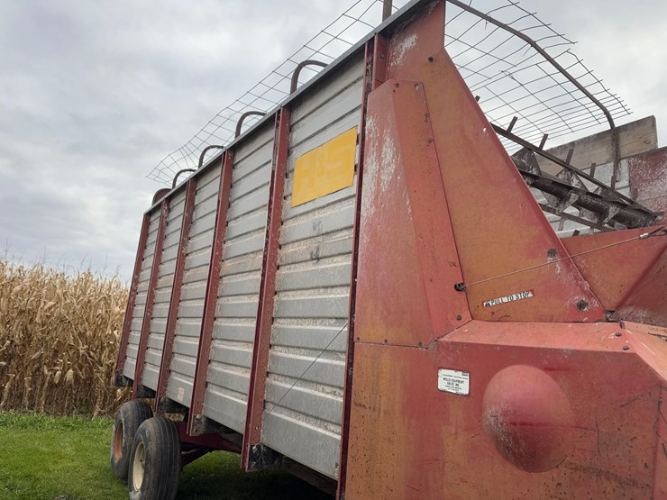 15’-h&s-tandem-forage-wagon-image-11