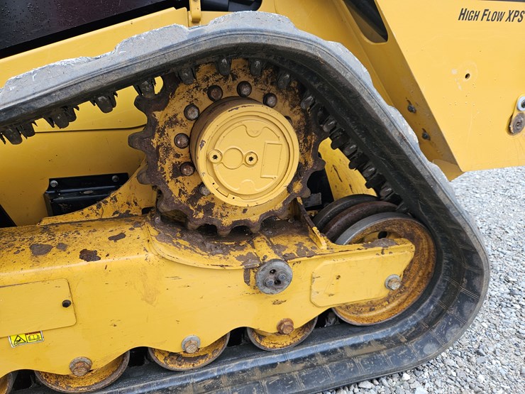 2015-caterpillar-289d-image-13