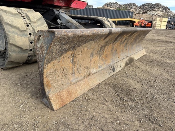 2014-takeuchi-tb290-image-10