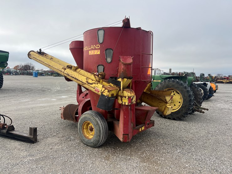 new-holland-357-image-8