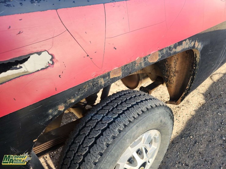 2013-chevrolet-silverado-2500hd-lt-image-43