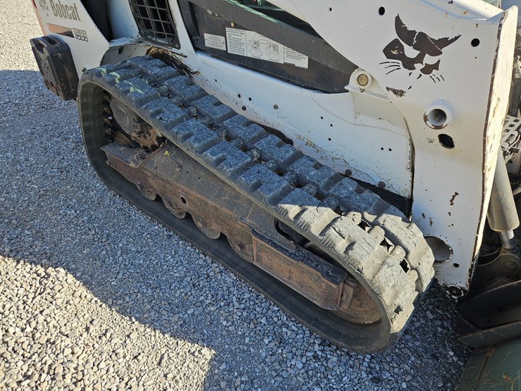 2016-bobcat-t595-image-22