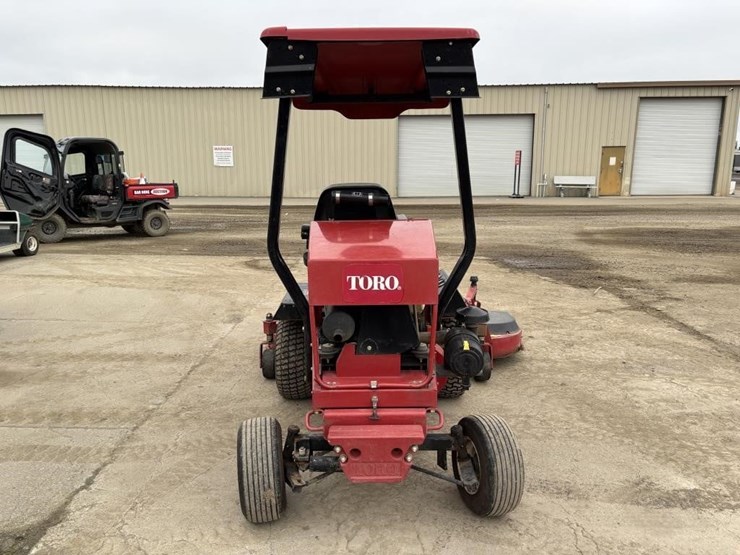 2009-toro-groundsmaster-328d-image-6