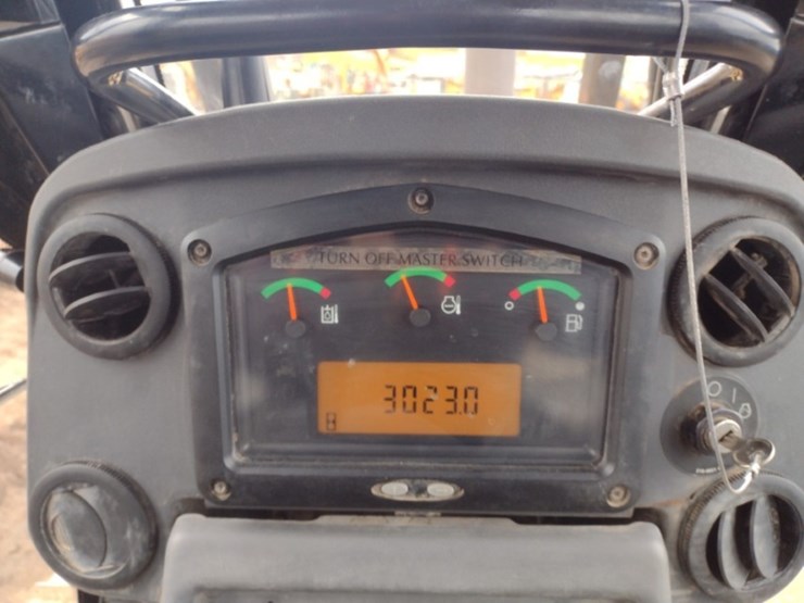 caterpillar-14-image-8