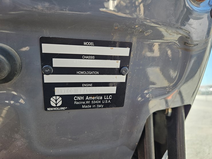 #203831-•-new-holland-td95-tractor-image-11