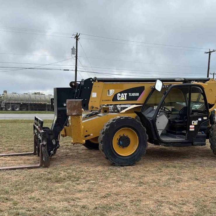 2019 CATERPILLAR TL1055D