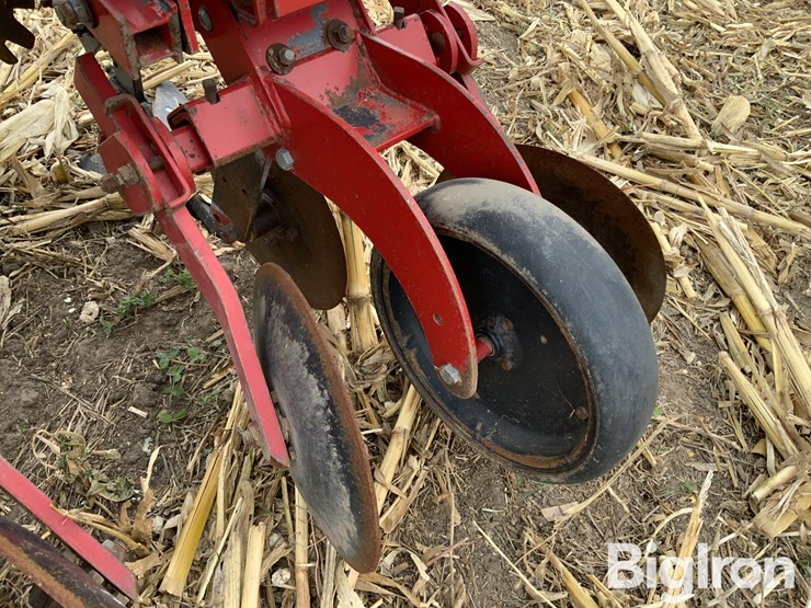 krause-4712df3-12r30-cultivator-image-16