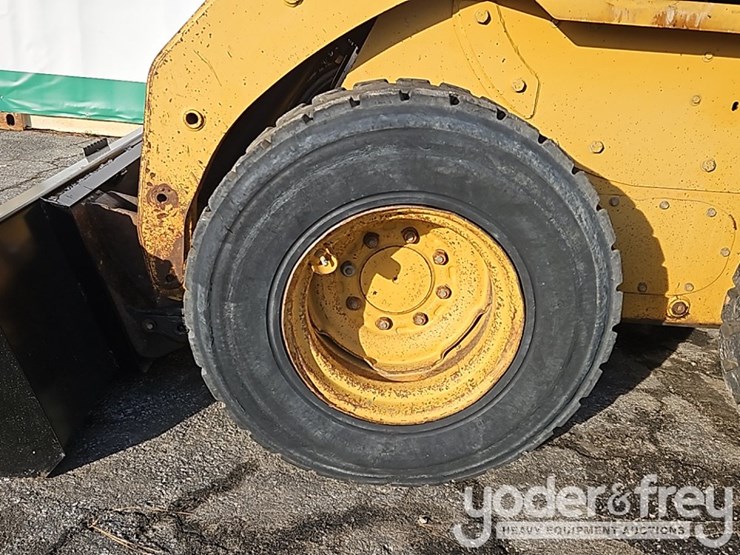 2003-caterpillar-246d-image-7