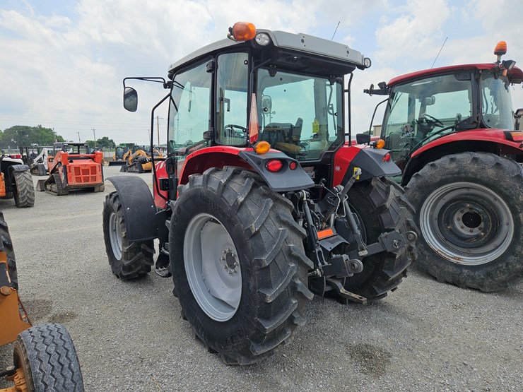 2018-massey-ferguson-5711-image-13