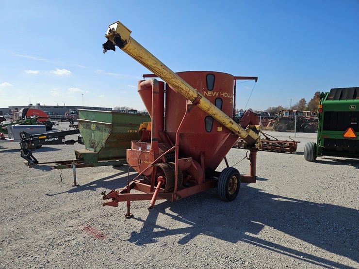 new-holland-352-image-11
