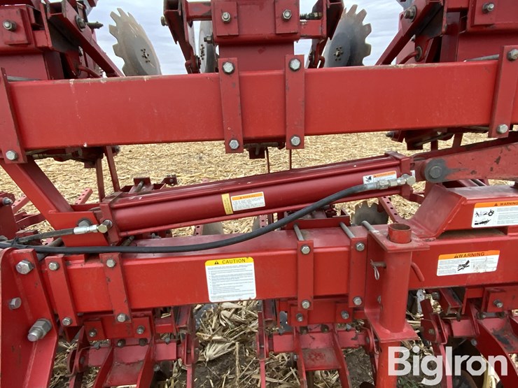 krause-4712df3-12r30-cultivator-image-15