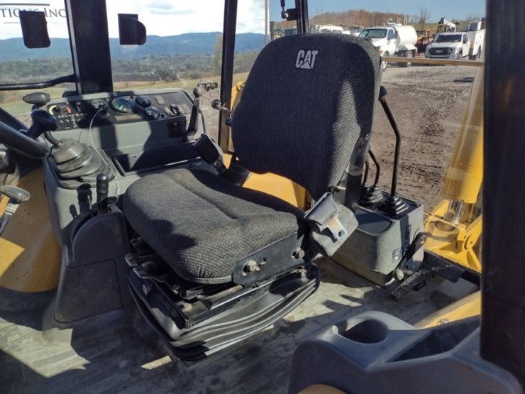 caterpillar-426c-image-14