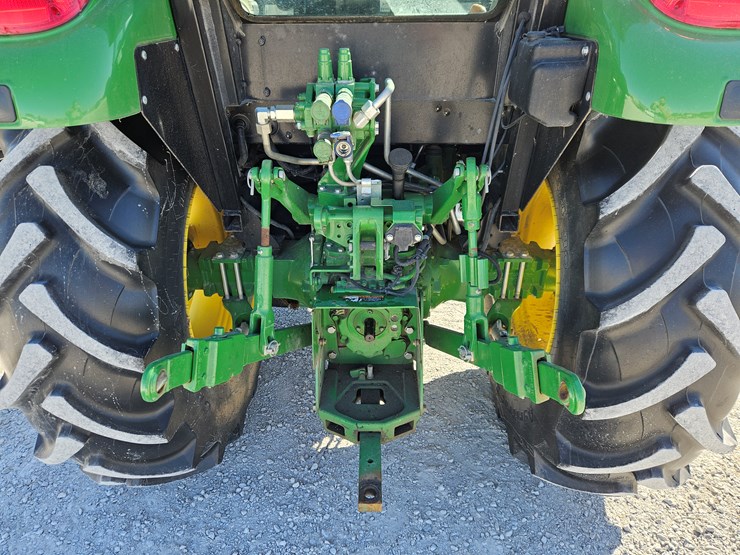 2019-john-deere-5090e-image-9