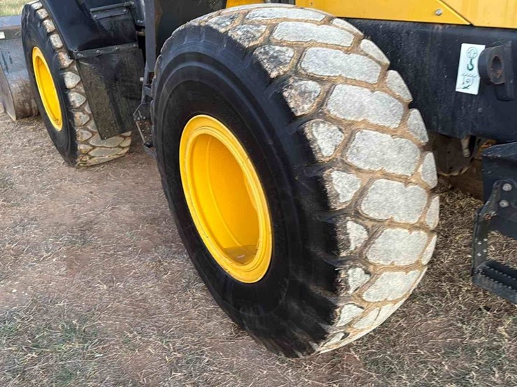 komatsu-wa270-image-13