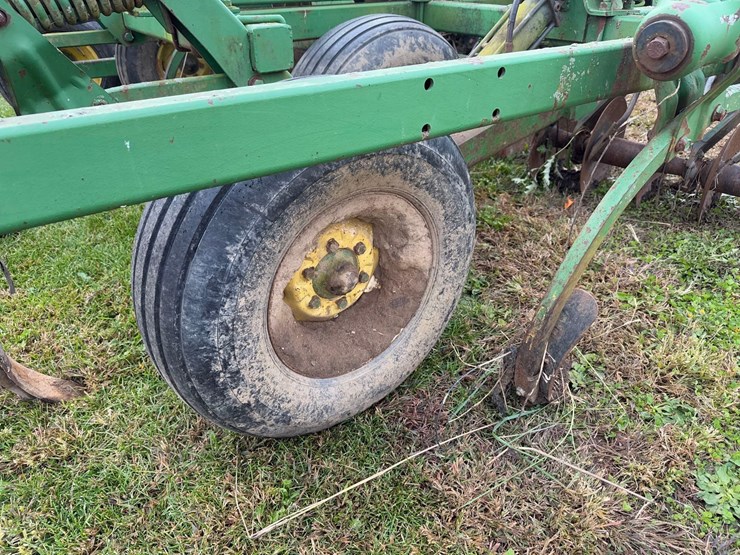 17-shank-john-deere-disc-chisel-image-8