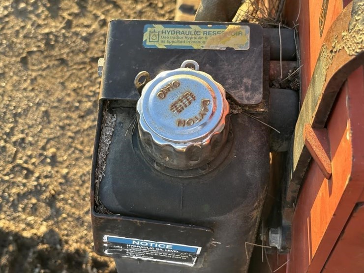 2006-ditch-witch-sk650-image-23