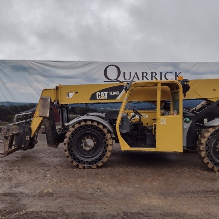 2007 CATERPILLAR TL943