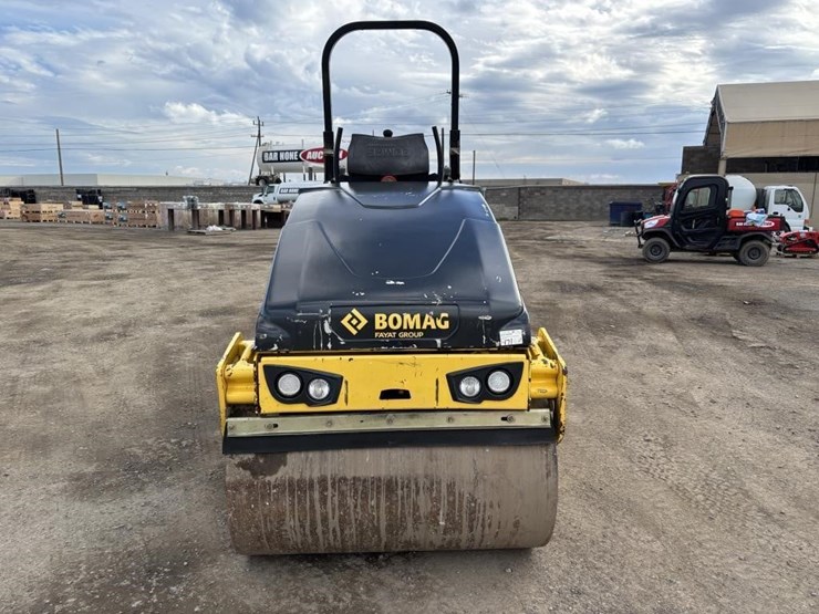 2017-bomag-bw120-image-6