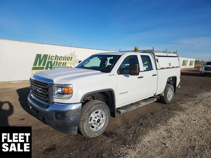 2018-gmc-sierra-2500hd-image-1