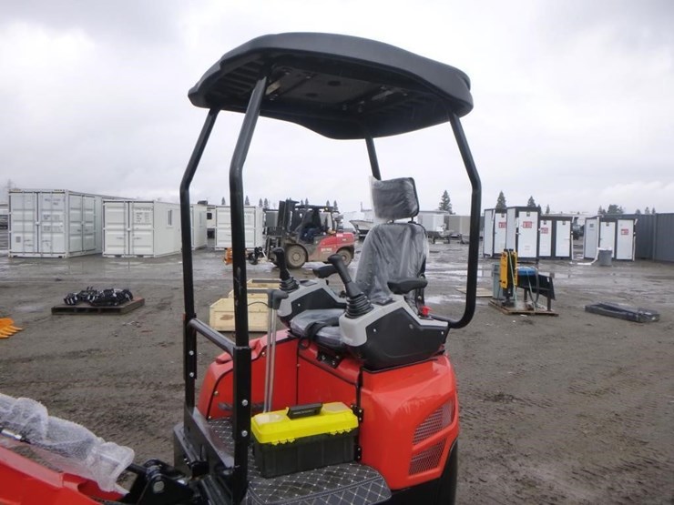 2025-tpm-18k-hydraulic-excavator-image-19