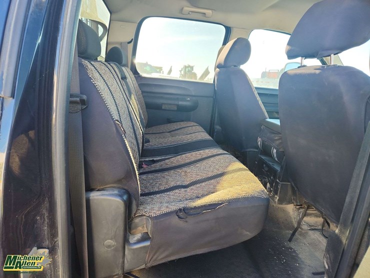 2013-chevrolet-silverado-2500hd-lt-image-20