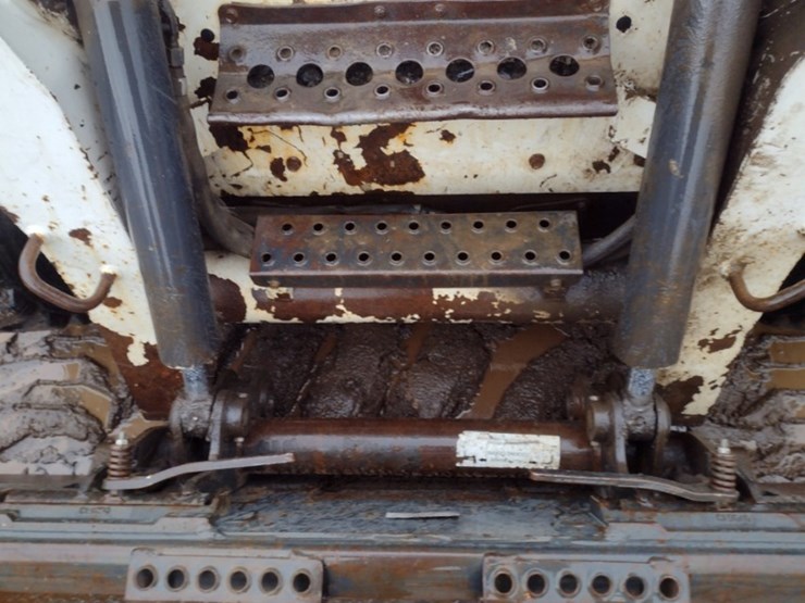 bobcat-s300-image-14