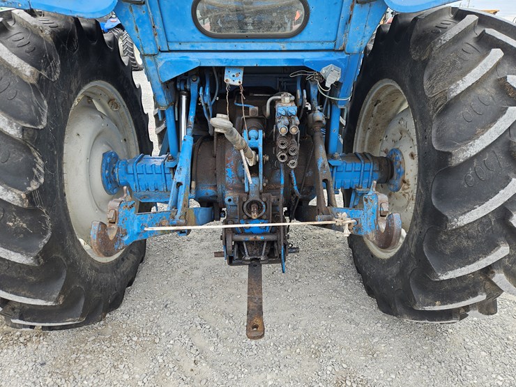 1990-ford-7710-image-9