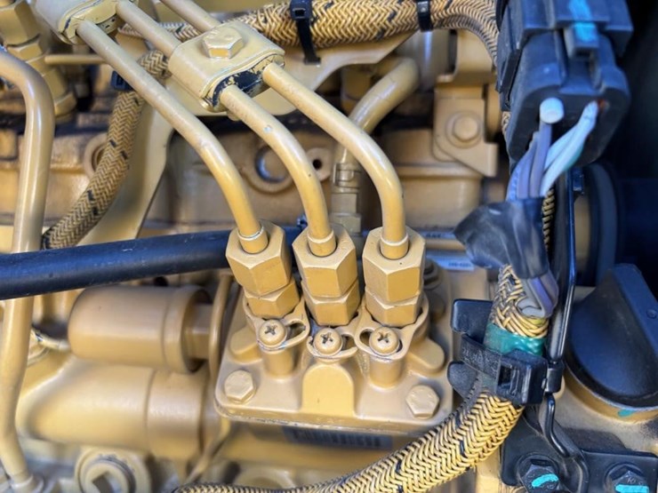 2021-caterpillar-302.7cr-image-56