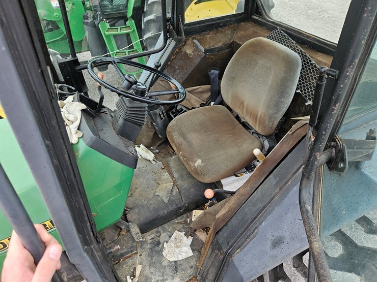 1996-john-deere-5200-image-6