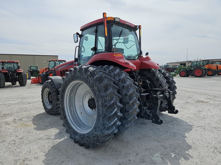 2010-case-ih-magnum-190-image-14