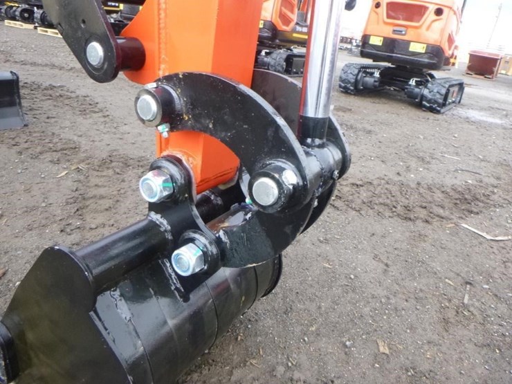 2025-tpm-18bs-hydraulic-excavator-image-11