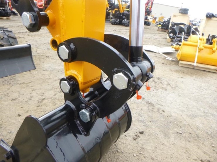 2025-vicsec-vc15-hydraulic-excavator-image-11