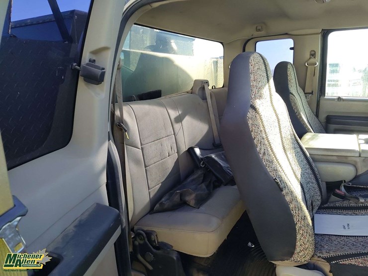 2008-ford-f550-image-24